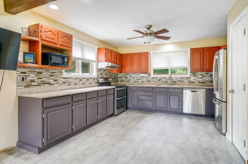 6 Muscatanipus Rd, Brookline, NH 03033-2124