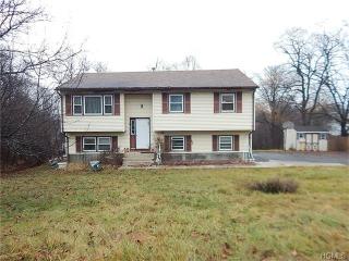 2 Jonathan Ct, Middletown, NY 10941-2024
