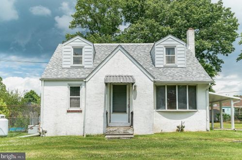 1031 Main St, Lansdale, PA 19446-1938