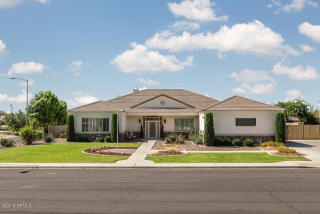 7015 Granada St, Mesa, AZ 85207-6933