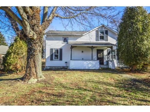 948 1st St, Massillon, OH 44646-4282