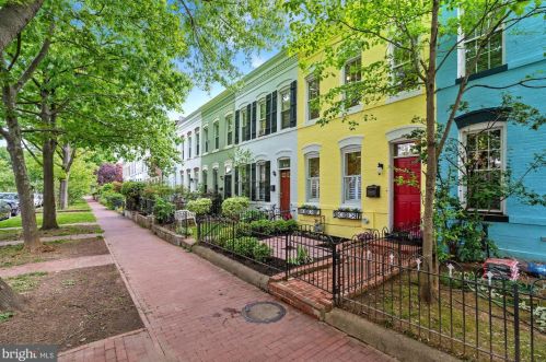 217 14th St, Washington, DC 20003-2332