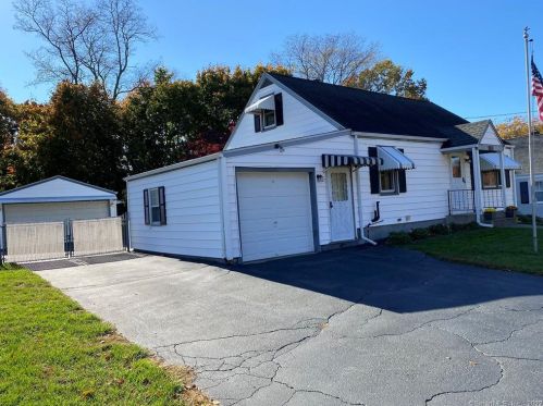 1087 Naugatuck Ave, Milford, CT 06461-2379