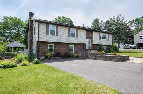 85 Diane Ln, Bristol, CT 06010-7955