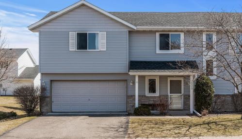 6370 207th St, Columbus, MN 55025