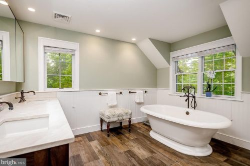 527 Tennis Ave, Prospectville PA 19002-6016 exterior