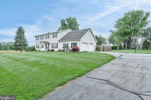 1506 Country Dr, Navy Sup Dpt, PA 17055-5108