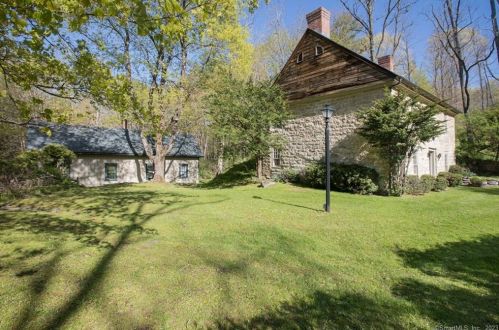 264 Taconic Rd, Salisbury CT  06079-8002 exterior