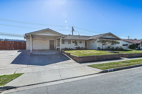 1328 Bauer Ave, Santa Maria, CA 93455-5125