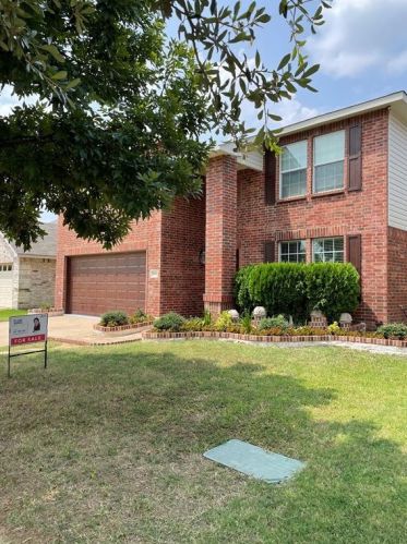 5912 English Manor Rd, Denton, TX 76210-0479