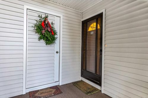 89 Molly Pitcher Ln, Yorktown Hgts, NY 10598-1536