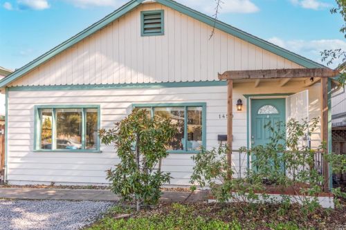 1450 Slater St, Santa Rosa, CA 95404-2811