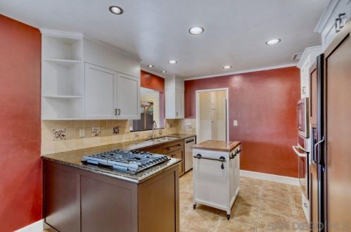 6034 Lancaster Dr, San Diego CA 92120-4537 exterior