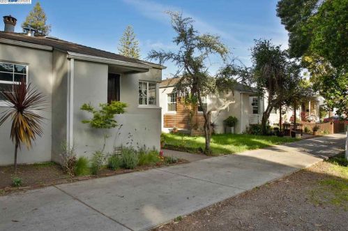 2821 Humboldt Ave, Oakland, CA 94602-3636