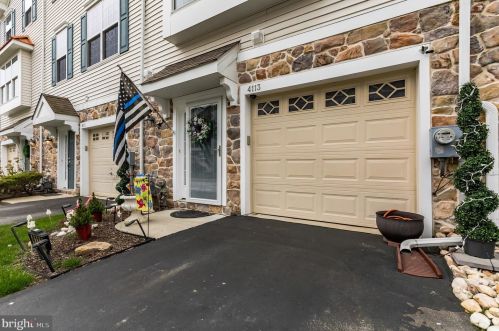 4113 Sophia Ln, Boothwyn, PA 19061-2807