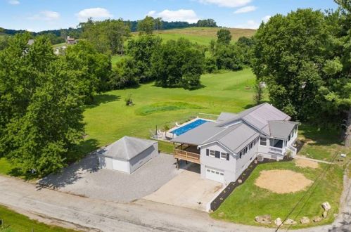 325 Scott Rd, Eighty Four, PA 15330-2019
