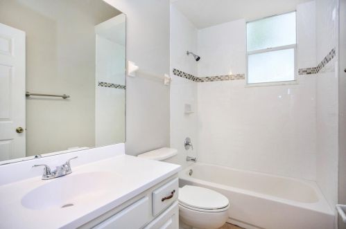 7125 70th St, Pinellas Park FL  33781-3937 exterior