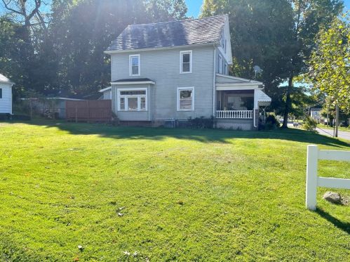 132 Columbia Ave, Greenville PA  16125-1832 exterior