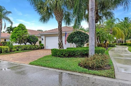 15400 Orlanda Dr, Bonita Springs, FL 34135-8525