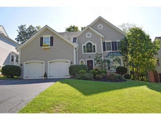 1792 Berkshire Club Dr, Cincinnati, OH 45230-2417