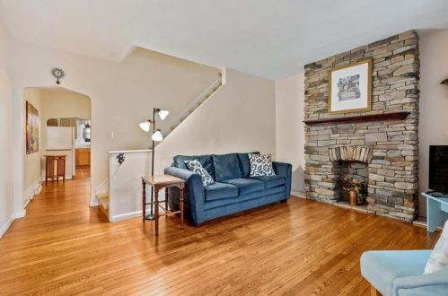 309 3rd St, Oakmont, PA 15139-2111