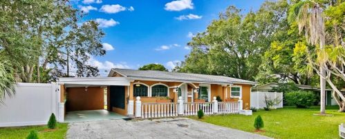 7448 Dr Martin Luther King Jr St, Saint Petersburg, FL 33702-5204
