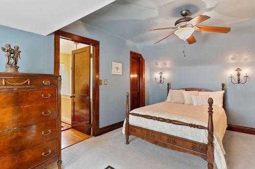 4235 Washburn Ave, Minneapolis MN 55412-1532 exterior