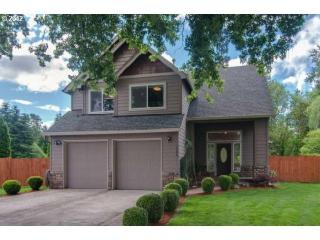 1748 Lewis River Rd, Woodland, WA 98674-9640