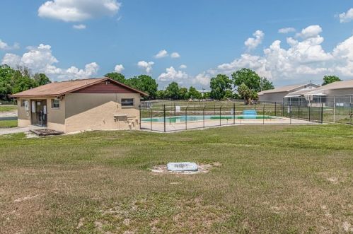10312 Blue Field Ct, Thonotosassa FL  33592-3523 exterior