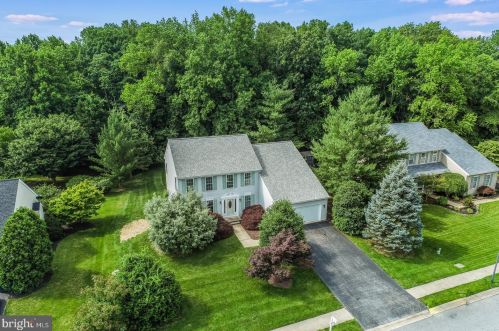 7 Rose Hill Dr, Bear, DE 19701-2397