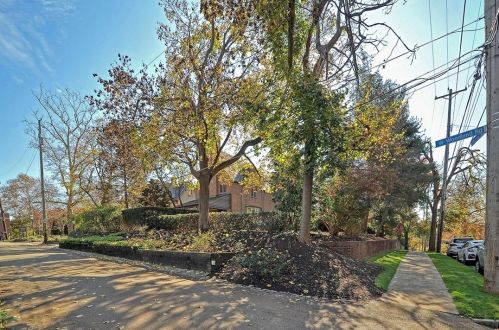 5734 Woodland Rd, Pittsburgh PA  15232-2818 exterior