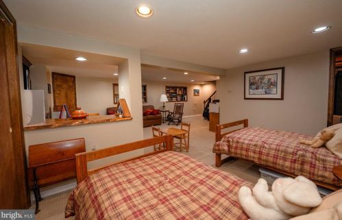 139 Maple Leaf Ln, Pottstown PA 19464-1563 exterior