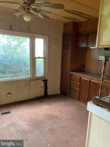 209 Bachmoll Rd, Moselem, PA 19526-8042