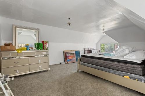 3026 Glenmawr St, Pittsburgh PA  15204-1831 exterior