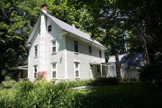 48 Rockland Rd, Roscoe, NY 12776-5326