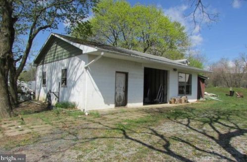 6430 Wertzville Rd, West Enola PA  17025-1166 exterior