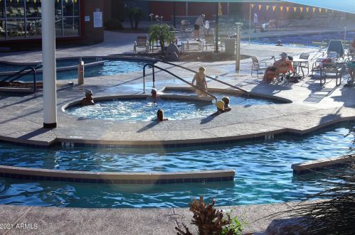 9906 Spruce Dr, Sun City AZ 85351-1958 exterior