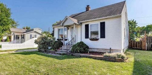 1356 Doblon St, Green Bay, WI 54302-2008