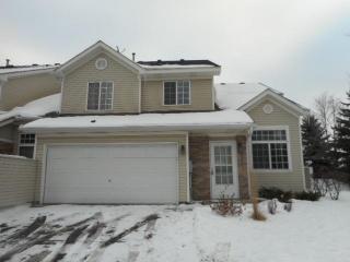 8978 Spring Ln, Saint Paul, MN 55125-4855