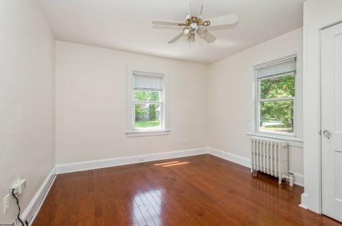 19 Dayton Cres, Bernardsville NJ  07924-2742 exterior