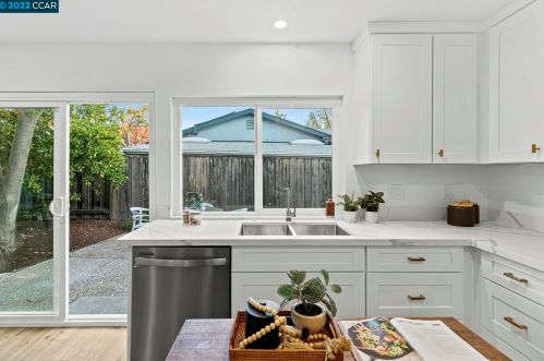 435 Hagemann Dr, Livermore CA  94551-6037 exterior