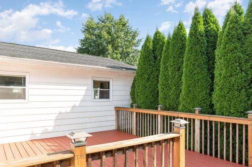 104 Whippoorwill Dr, New Haven OH  45030-1437 exterior