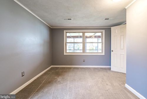 410 Crossfield Rd, Norristown PA 19406-2363 exterior