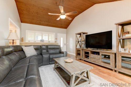 1625 Pepper Dr, El Cajon, CA 92021-3646
