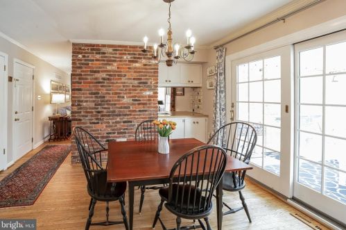 709 Malin Rd, Newtown Square PA  19073-2510 exterior