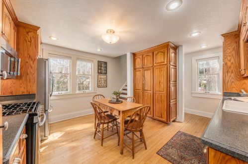 1919 Church St, Milwaukee WI 53213-2129 exterior