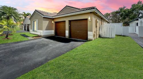 19120 19th St, Hollywood, FL 33029-4600