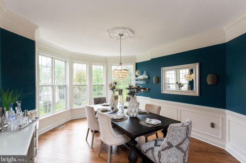 19277 Crk Fld Cir, Leesburg VA  20176-1621 exterior