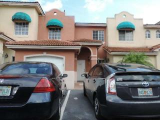 7125 173rd Dr, Hialeah, FL 33015-5657