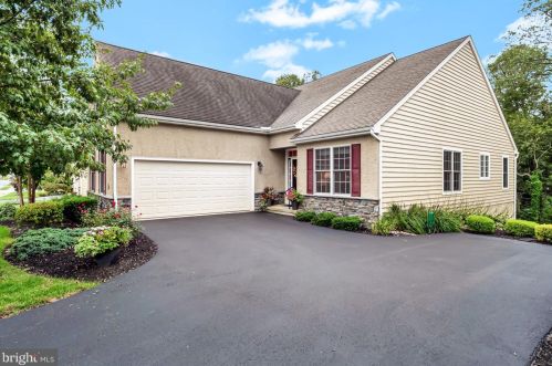 213 Hyde Park Rd, Landenberg, PA 19350-8325